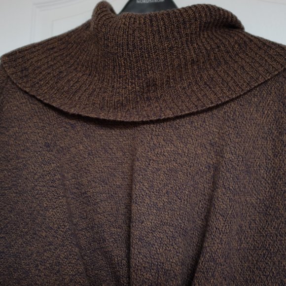 COPY - COPY - H&M Poncho Style Brown Heathered Sweater - Picture 2 of 7